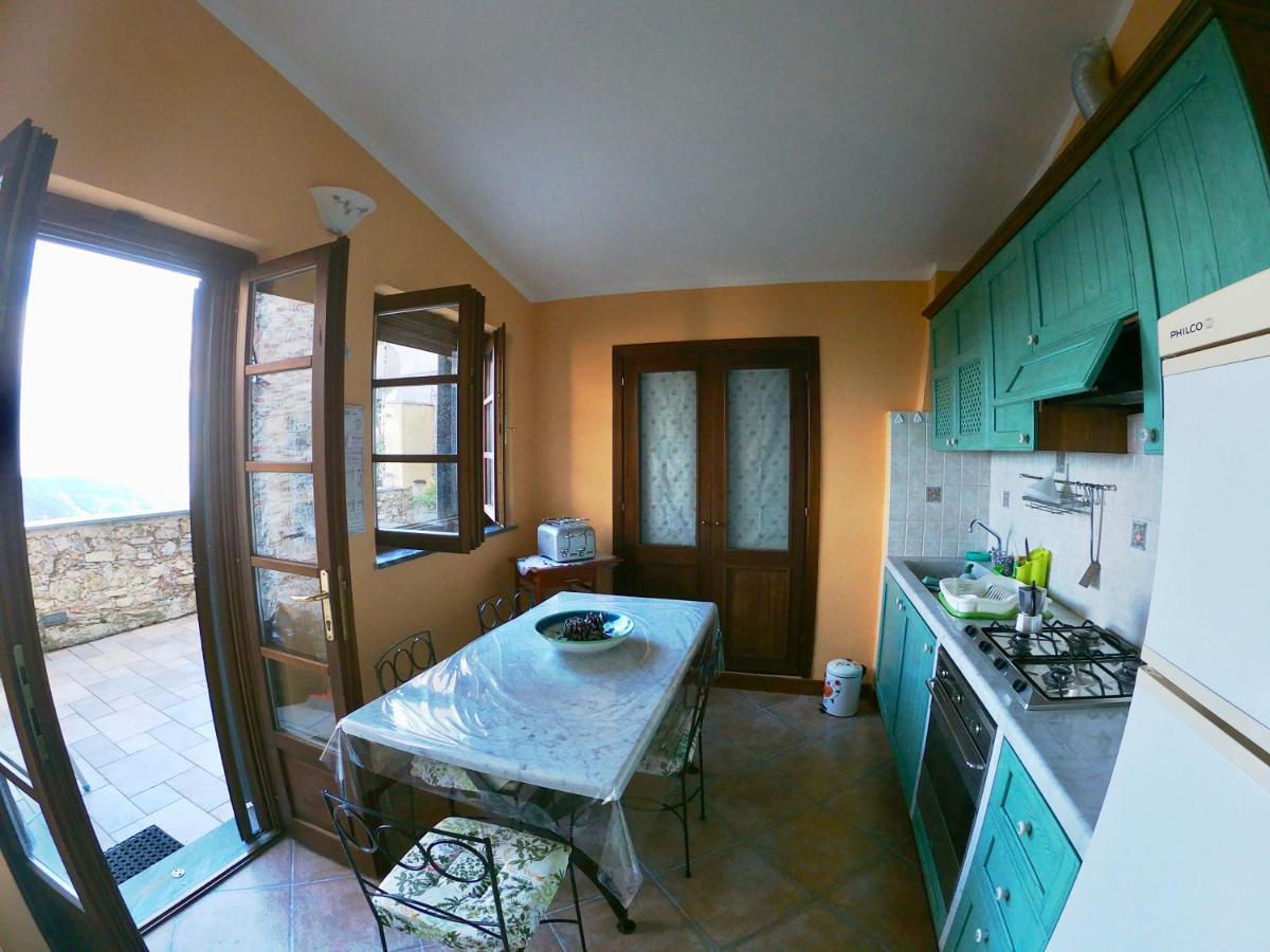 Papiriana La Casa Del Borgo_ Breathtaking Sea Wiew Fosdinovo Buitenkant foto