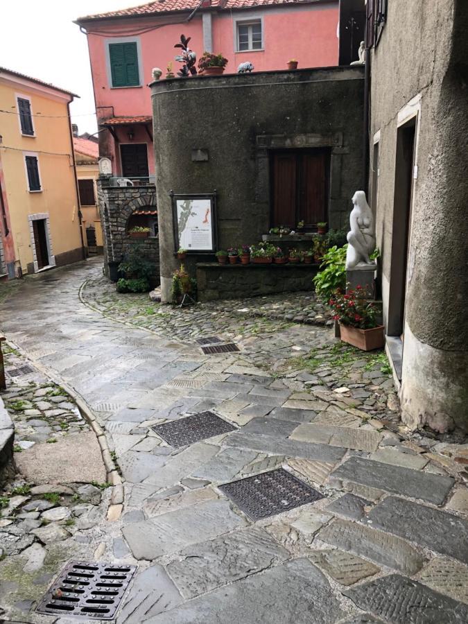 Papiriana La Casa Del Borgo_ Breathtaking Sea Wiew Fosdinovo Buitenkant foto