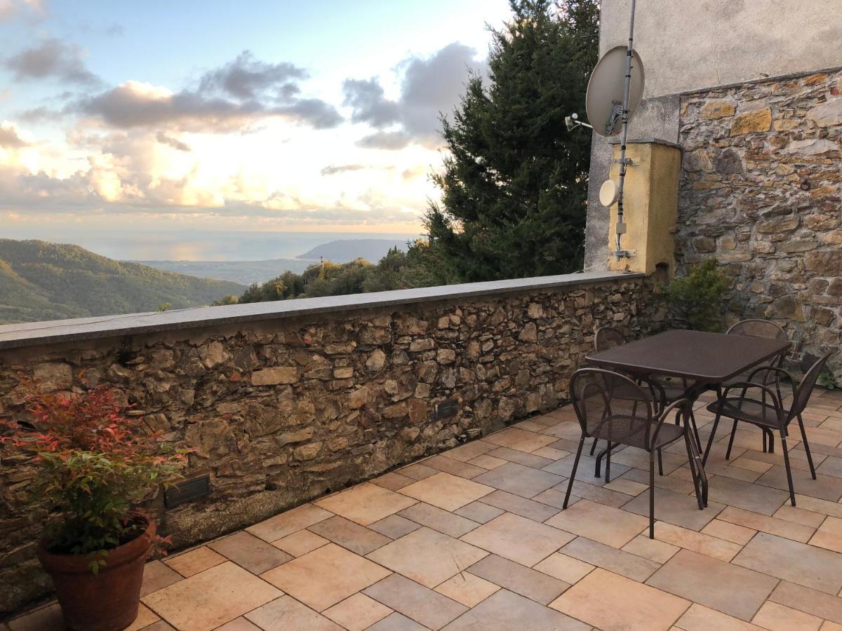 Papiriana La Casa Del Borgo_ Breathtaking Sea Wiew Fosdinovo Buitenkant foto